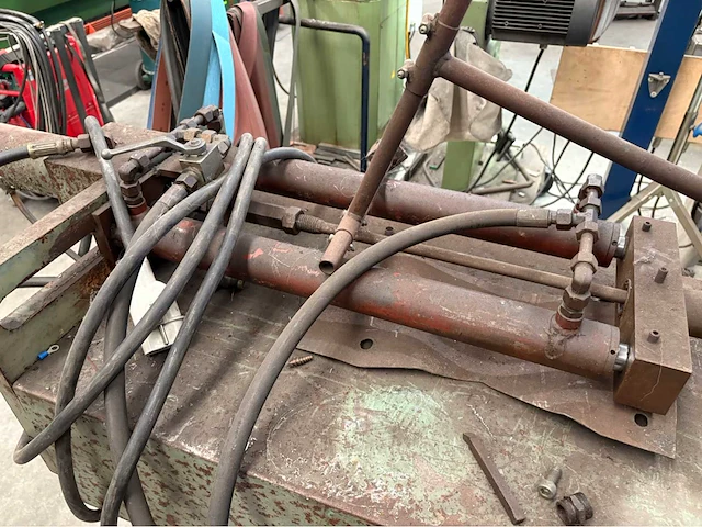 1978 veenstra bbh60 doornbuigmachine - afbeelding 12 van  12