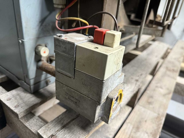 1978 winterwarm uns 35 industriële verwarmingsinstallatie - afbeelding 6 van  10