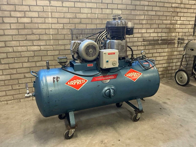1979 airpress k500-1000 super zuigercompressor - afbeelding 1 van  15