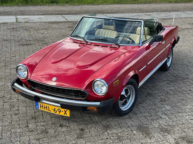 1979 fiat 124 spider 2000 h5 oldtimer - afbeelding 14 van  26
