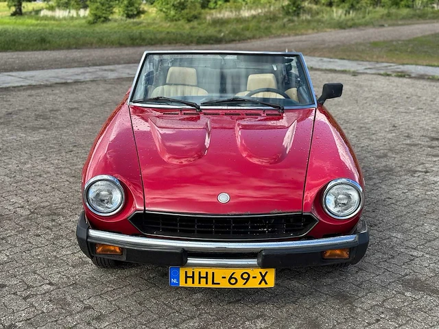1979 fiat 124 spider 2000 h5 oldtimer - afbeelding 25 van  26