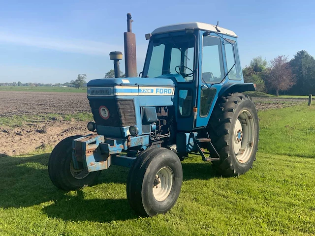 1979 ford 7700 oldtimer tractor - afbeelding 1 van  44