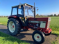 1979 international 644 tweewielaangedreven landbouwtractor - afbeelding 3 van  10