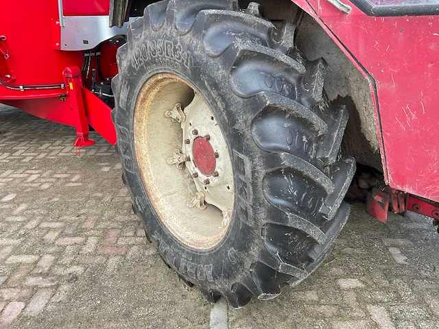 1979 international 844-s tweewielaangedreven landbouwtractor - afbeelding 7 van  26