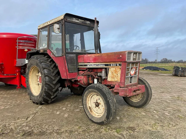 1979 international 844-s tweewielaangedreven landbouwtractor - afbeelding 20 van  26