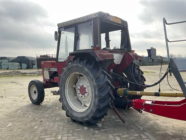 1979 international 844-s tweewielaangedreven landbouwtractor - afbeelding 23 van  26