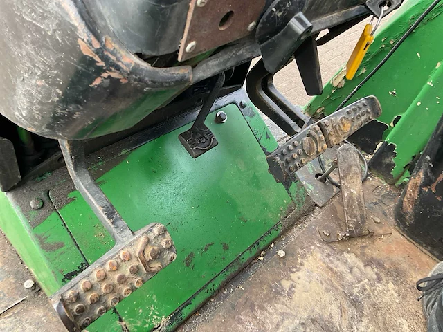 1979 john deere 4040 tweewielaangedreven landbouwtractor - afbeelding 14 van  28