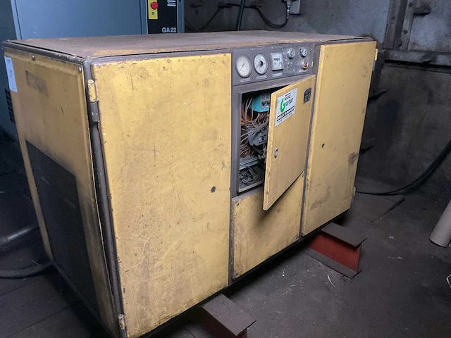 1979 kaeser as25 schroefcompressor - afbeelding 1 van  4