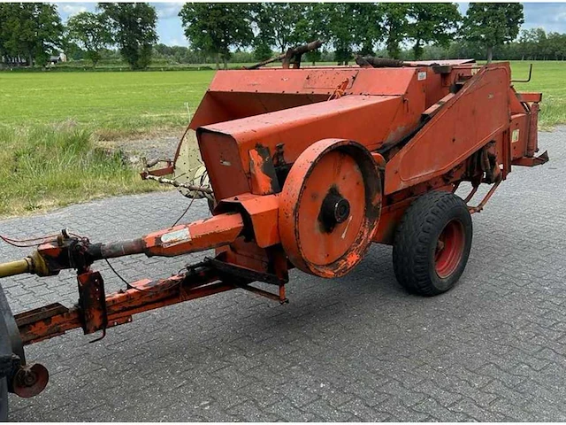 1979 rivierre casalis kr-45 balenpers - afbeelding 1 van  8