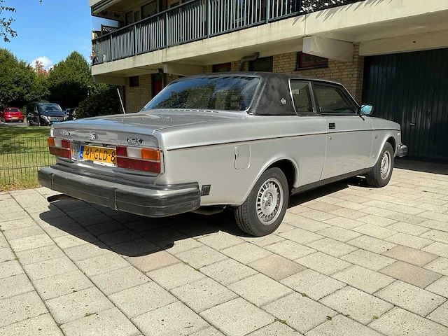 1979 volvo 262c bertone oldtimer - afbeelding 36 van  40