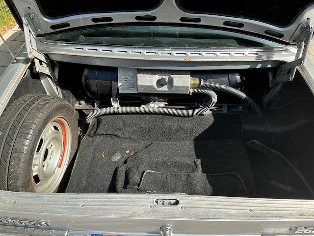 1979 volvo 262c bertone oldtimer - afbeelding 16 van  40