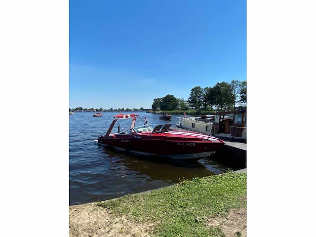 1979 wellcraft powerboat scarab (miami vice) speedboot met boot trailer - afbeelding 2 van  66
