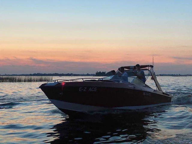 1979 wellcraft powerboat scarab (miami vice) speedboot met boot trailer - afbeelding 14 van  66