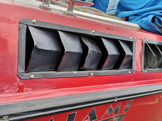 1979 wellcraft powerboat scarab (miami vice) speedboot met boot trailer - afbeelding 21 van  66