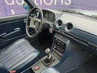 1980 - mercedes-benz - 300 - personenauto - afbeelding 9 van  11