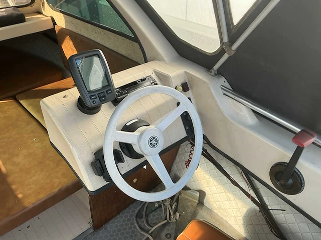 1980 beekman 485 kajuitboot met trailer - afbeelding 7 van  24