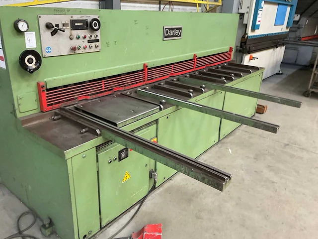 1980 darley ssv3100x6 guillotineschaar - afbeelding 13 van  14