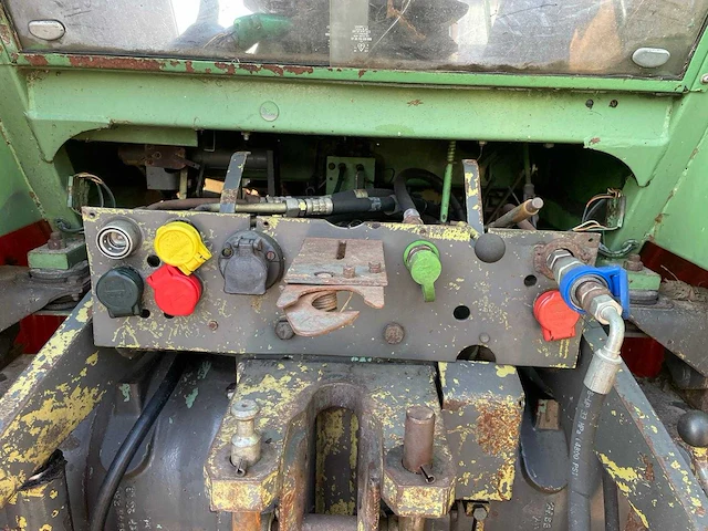 1980 fendt 600lsa vierwielaangedreven landbouwtractoren - afbeelding 4 van  18