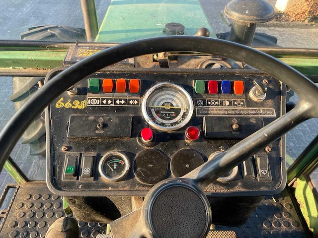 1980 fendt 600lsa vierwielaangedreven landbouwtractoren - afbeelding 10 van  18