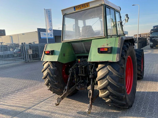 1980 fendt 600lsa vierwielaangedreven landbouwtractoren - afbeelding 17 van  18