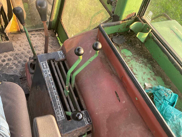 1980 fendt favorit 600 lsa vierwielaangedreven landbouwtractor - afbeelding 5 van  14