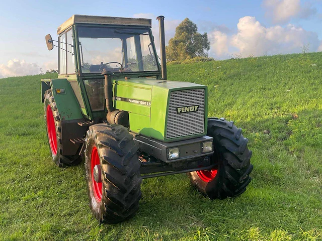 1980 fendt favorit 600 lsa vierwielaangedreven landbouwtractor - afbeelding 9 van  14
