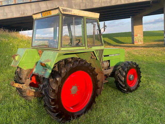 1980 fendt favorit 600 lsa vierwielaangedreven landbouwtractor - afbeelding 11 van  14