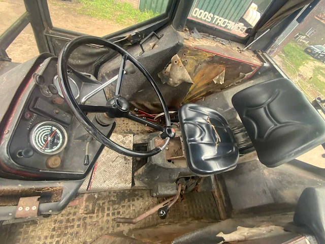 1980 international 844-s tweewielaangedreven landbouwtractor - afbeelding 16 van  25