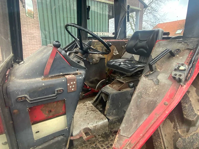 1980 international 844-s tweewielaangedreven landbouwtractor - afbeelding 17 van  25