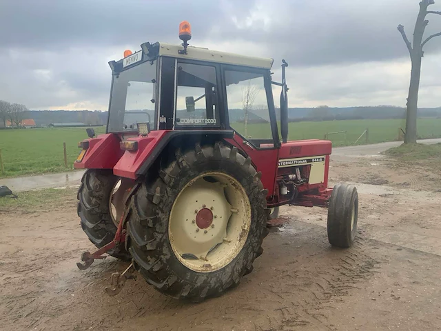 1980 international 844-s tweewielaangedreven landbouwtractor - afbeelding 20 van  25