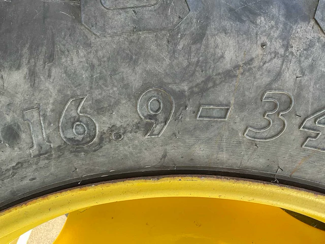 1980 john deere 1630 tweewielaangedreven landbouwtractor - afbeelding 3 van  26
