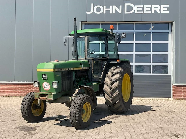 1980 john deere 3040 vierwielaangedreven landbouwtractor - afbeelding 12 van  21