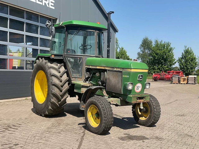 1980 john deere 3040 vierwielaangedreven landbouwtractor - afbeelding 16 van  21