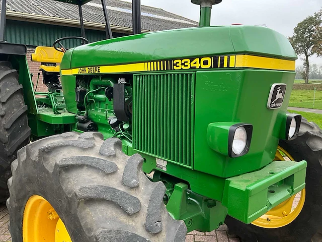 1980 john deere 3340 vierwielaangedreven landbouwtractor - afbeelding 3 van  30