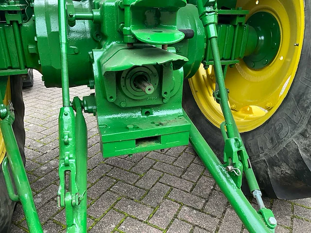 1980 john deere 3340 vierwielaangedreven landbouwtractor - afbeelding 11 van  30