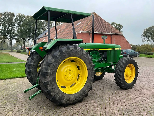 1980 john deere 3340 vierwielaangedreven landbouwtractor - afbeelding 28 van  30