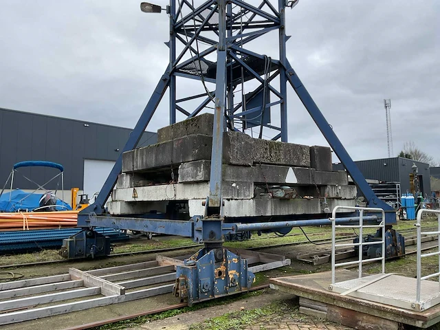 1980 liebherr 120hc torenkraan - afbeelding 16 van  20