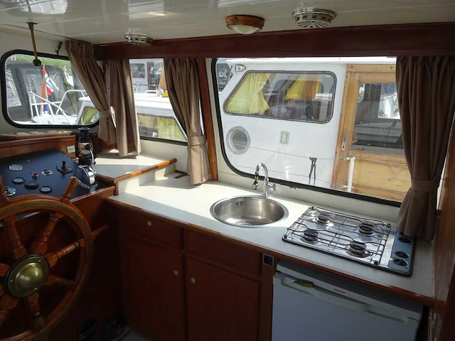 1980 loose vlet 1100 kajuitboot - afbeelding 4 van  24