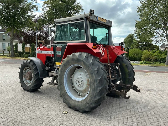 1980 massey ferguson 2620 vierwielaangedreven landbouwtractor - afbeelding 6 van  32