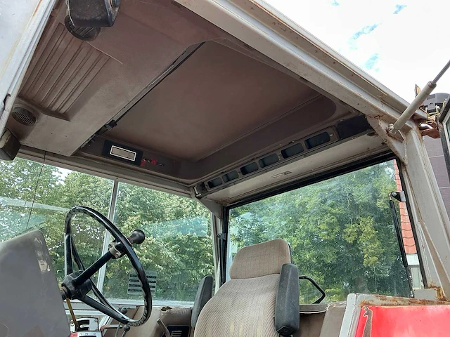 1980 massey ferguson 2620 vierwielaangedreven landbouwtractor - afbeelding 14 van  32