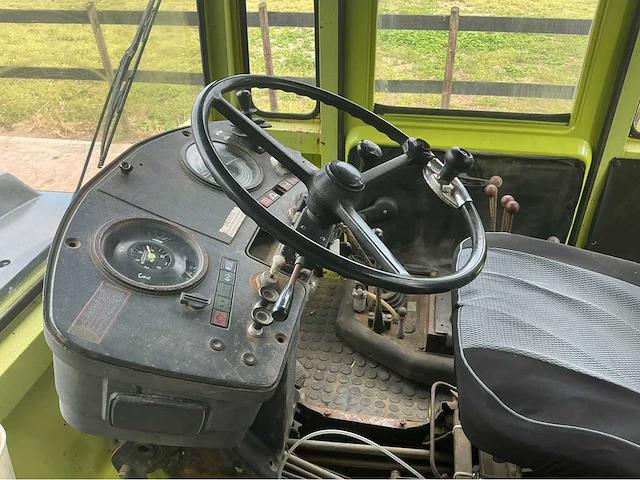 1980 mb trac 401 tractor 1300 vierwielaangedreven landbouwtractor - afbeelding 9 van  28