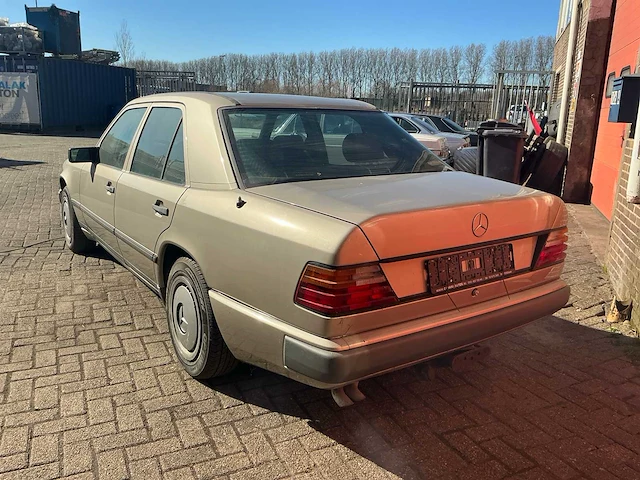 1980 mercedes-benz 300 personenauto - afbeelding 23 van  27