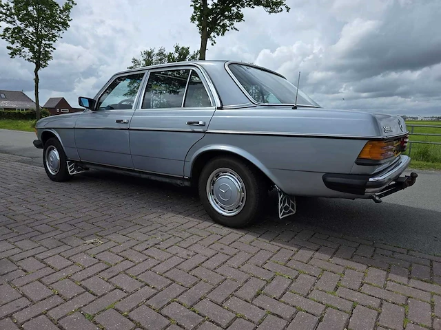 1980 mercedes-benz 300d oldtimer - afbeelding 9 van  55