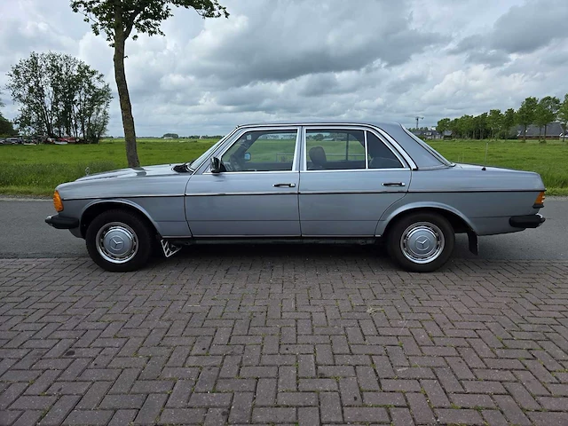 1980 mercedes-benz 300d oldtimer - afbeelding 10 van  55