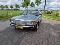 1980 mercedes-benz 300d oldtimer - afbeelding 12 van  55