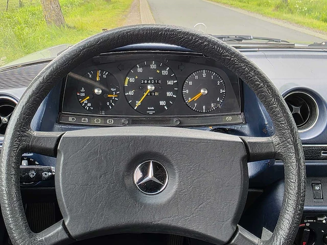 1980 mercedes-benz 300d oldtimer - afbeelding 28 van  55