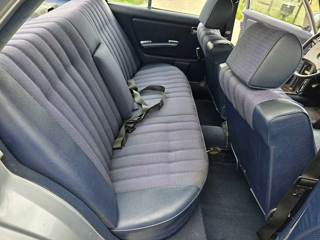 1980 mercedes-benz 300d oldtimer - afbeelding 47 van  55