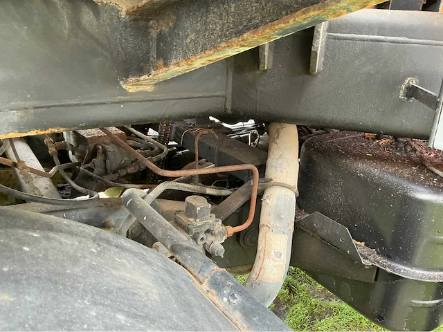 1980 mercedes-benz unimog 406 - afbeelding 31 van  52