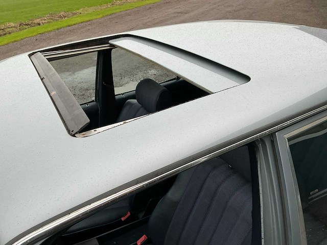 1980 mercedes-benz w123 300d wegenbelasting vrij ! personenauto - afbeelding 19 van  29