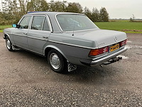 1980 mercedes-benz w123 300d wegenbelasting vrij ! personenauto - afbeelding 2 van  29